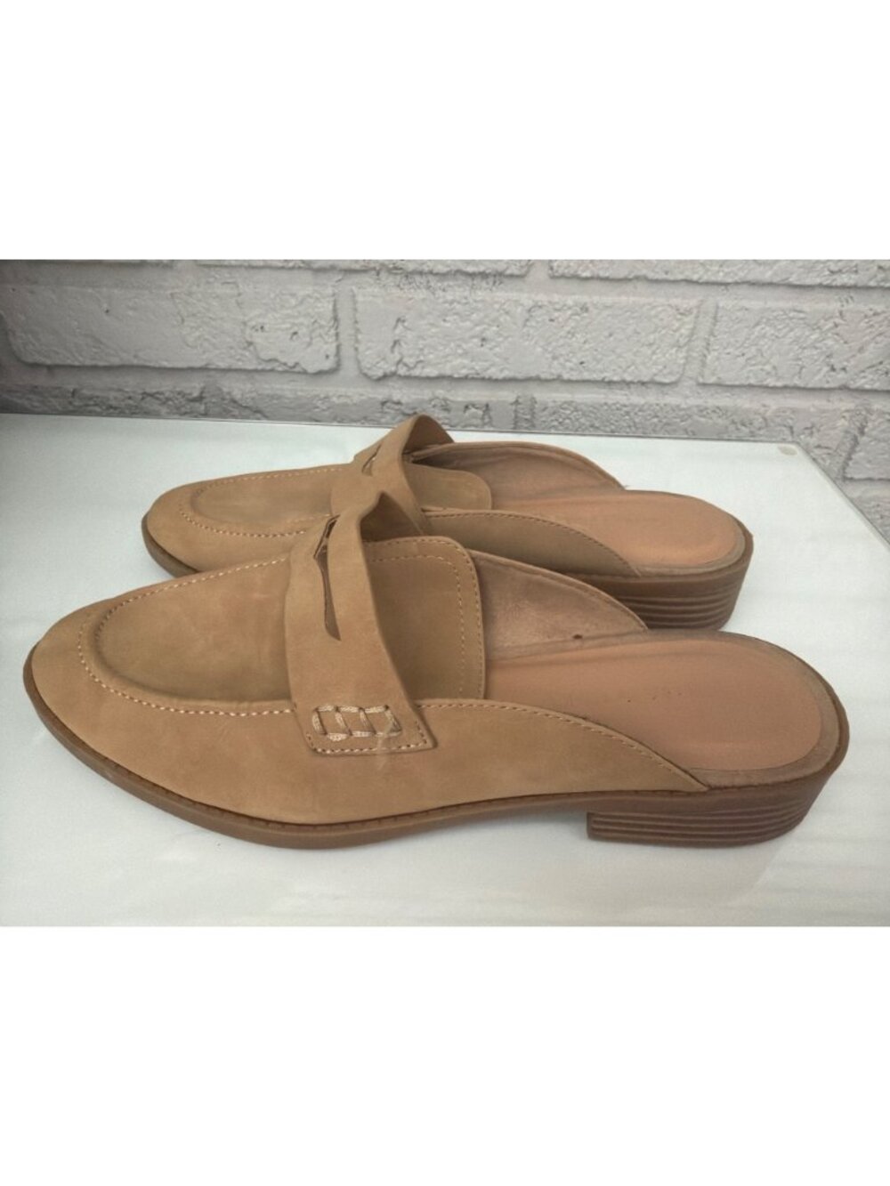 Cynthia Rowley Prescott Tan Women’s Loafer Mules Shoes Size 8.5 - Picture 3 of 9